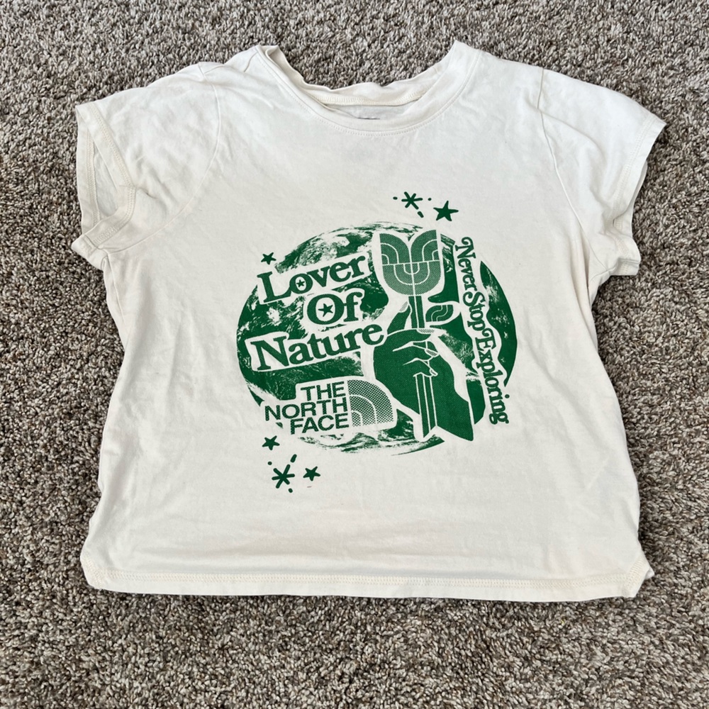 The North Face Cropped White T-Shirt size Women’s Medium